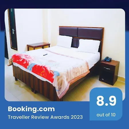 Roomshala 072 Hotel Starlight